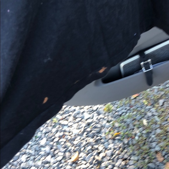 Workout shirt it has a few bleach spots - Picture 4 of 4